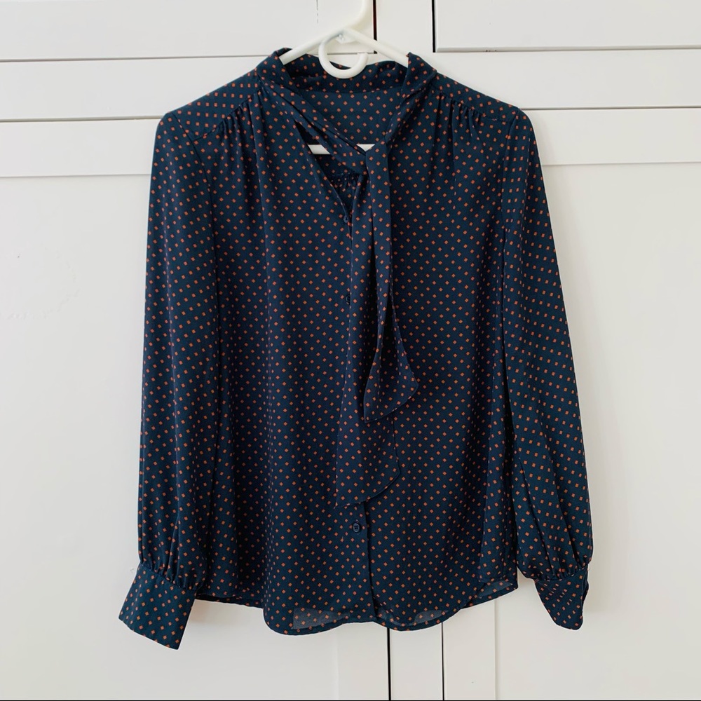 GU Japan Navy Blue Long Sleeve  W/ Red Diamonds All Over Print Front Tie Top